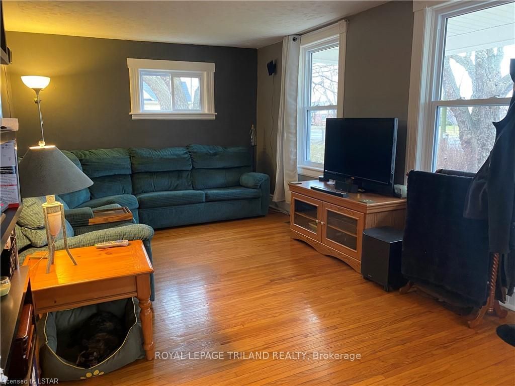 Listing Image 15