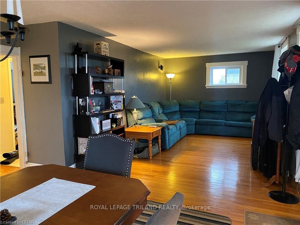 Listing Image 16