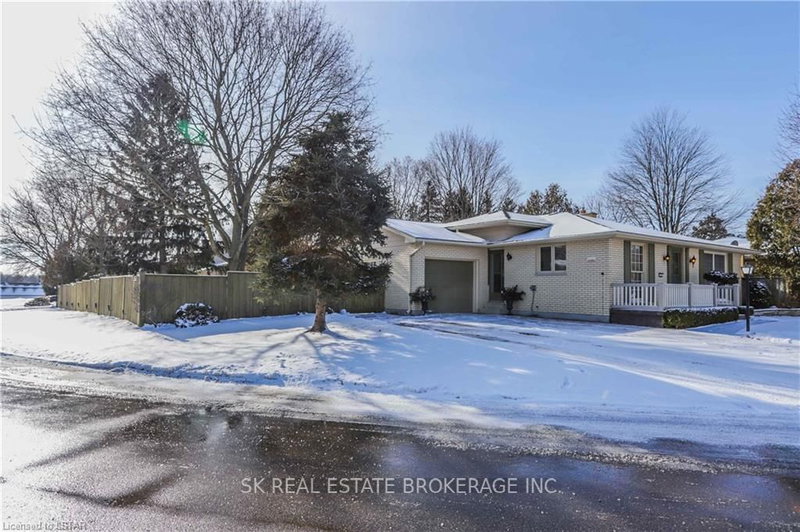 183 Canterbury Dr, Thames Centre, N0L 1G3 | Image 2