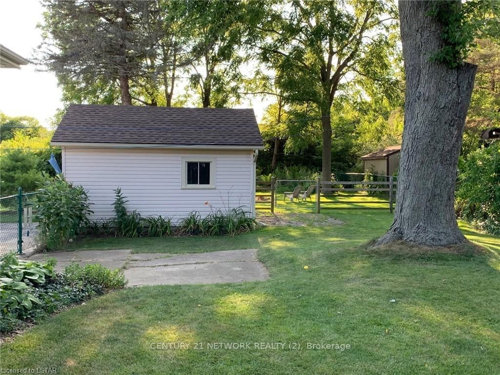 Listing Image 11
