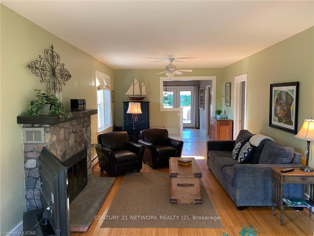 Listing Image 33