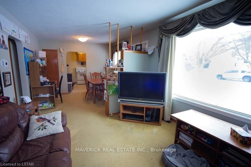Listing Image 7