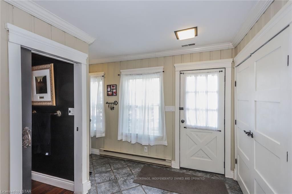 Listing Image 16