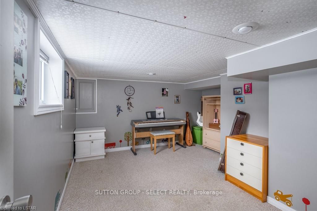 Listing Image 17