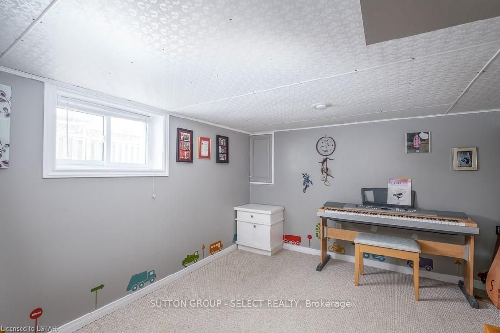Listing Image 18