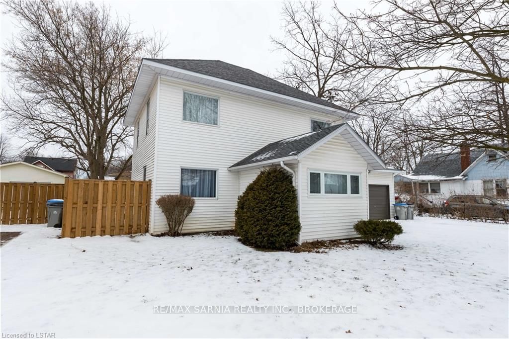 Listing Image 3