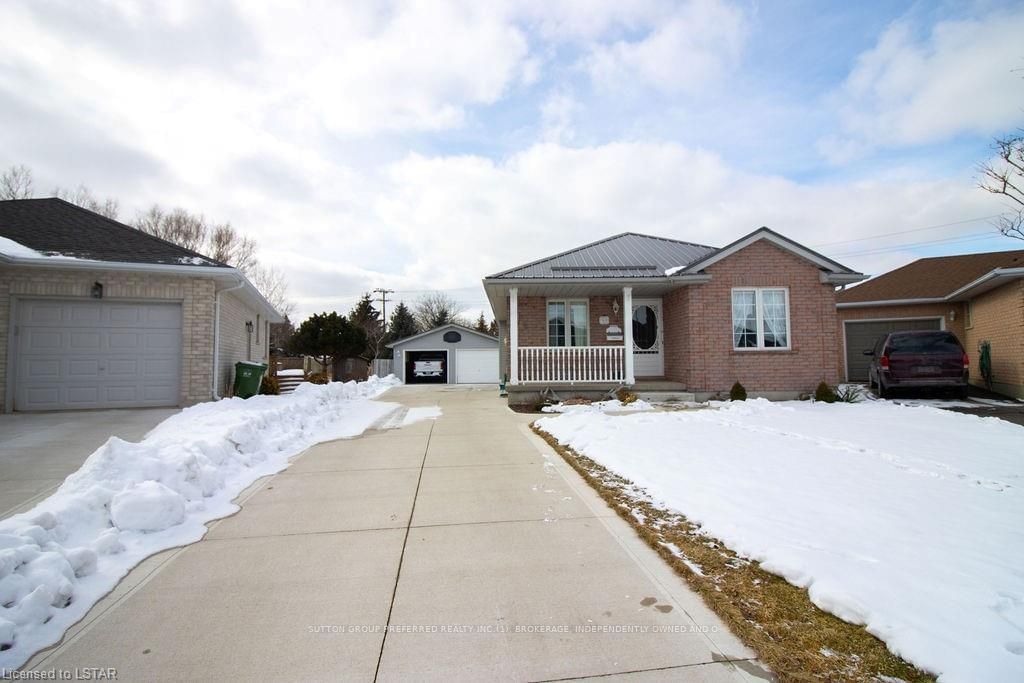 Listing Image 11