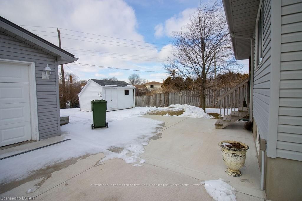 Listing Image 15