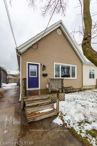 Listing photo 3
