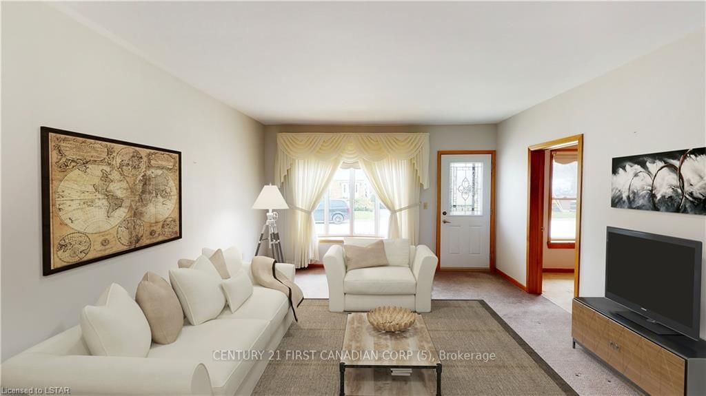 Listing Image 3