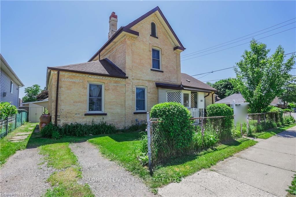 Listing photo 2