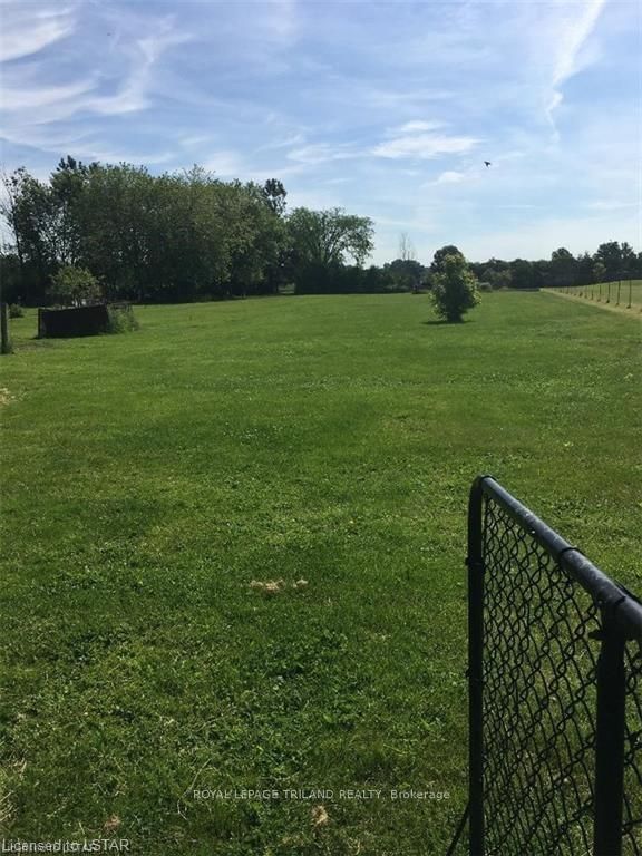 Listing Image 17