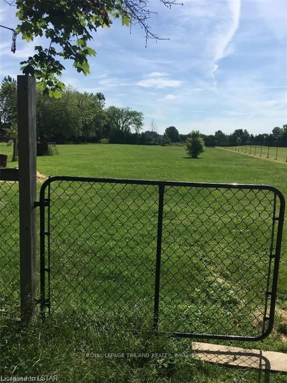 Listing Image 19