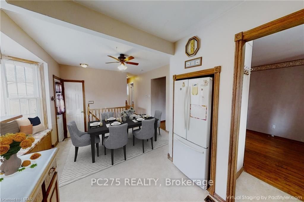 Listing Image 3