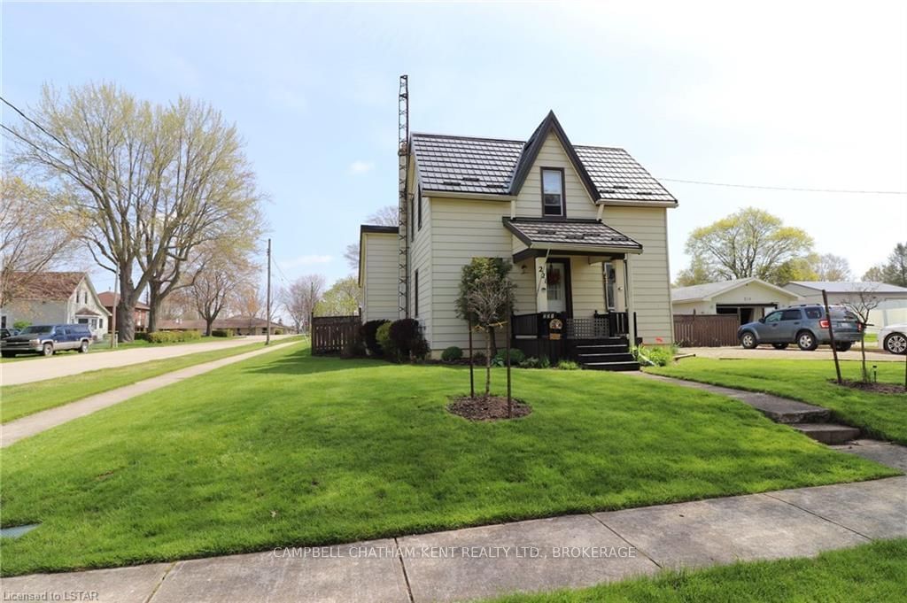 Listing photo 2