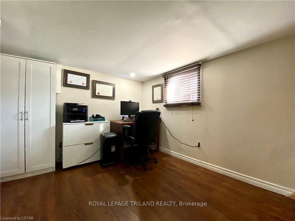 Listing Image 17