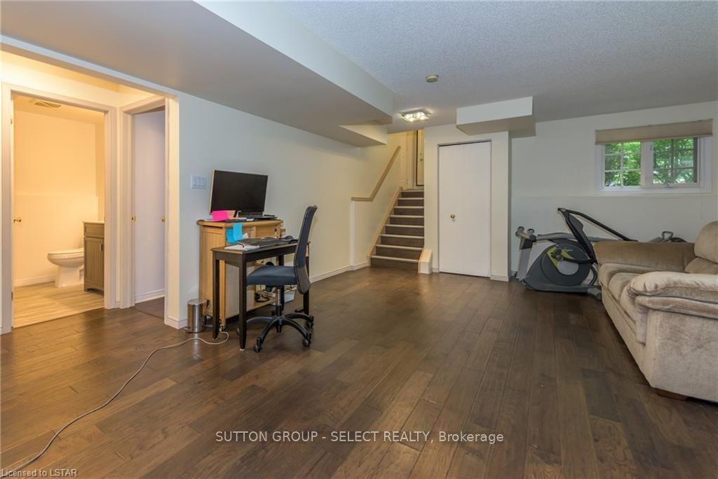 Listing Image 25