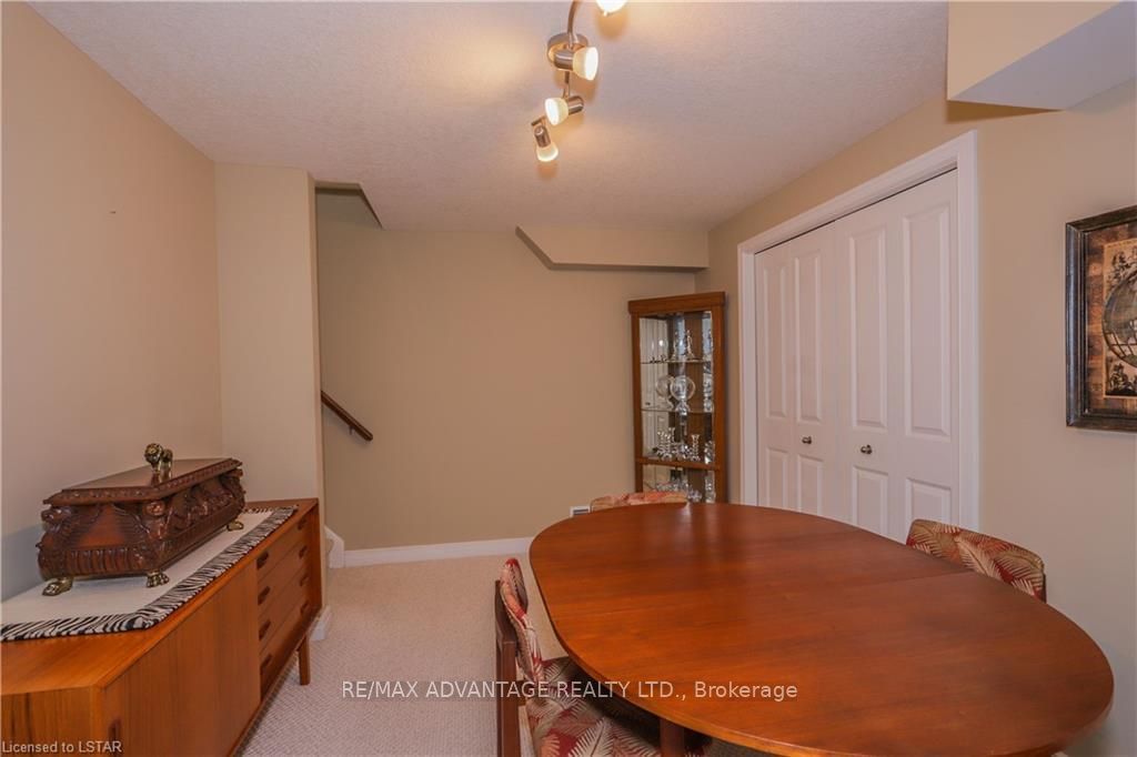Listing Image 33