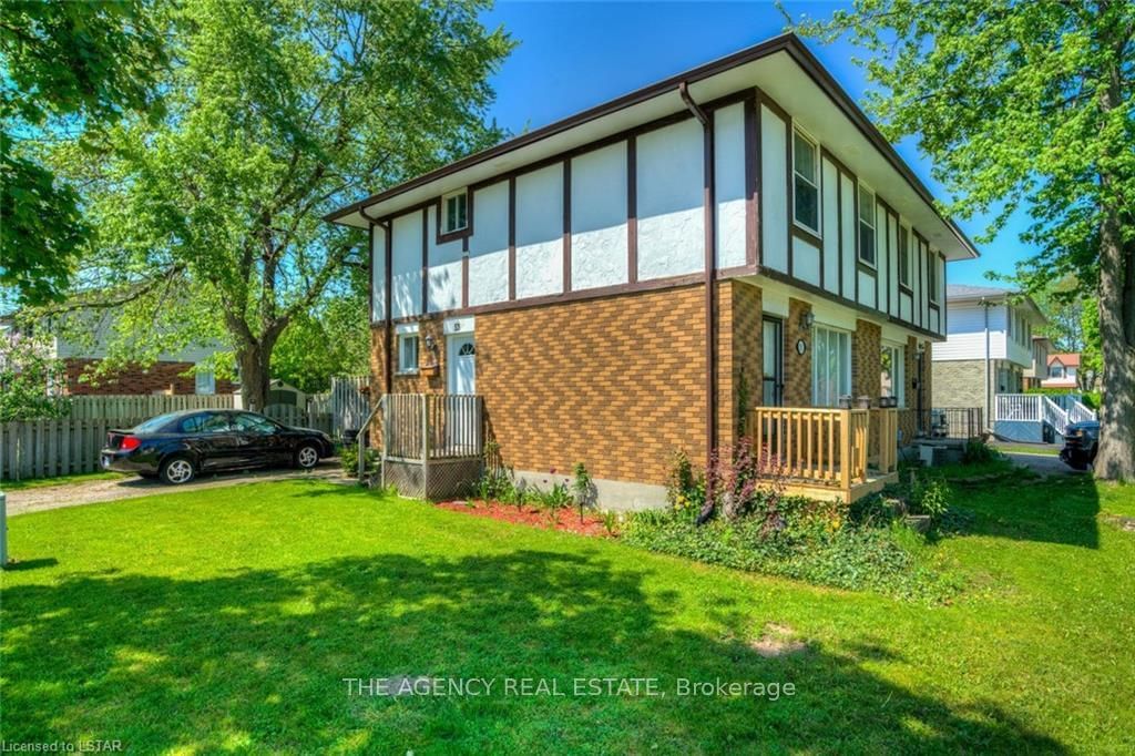Listing Image 4