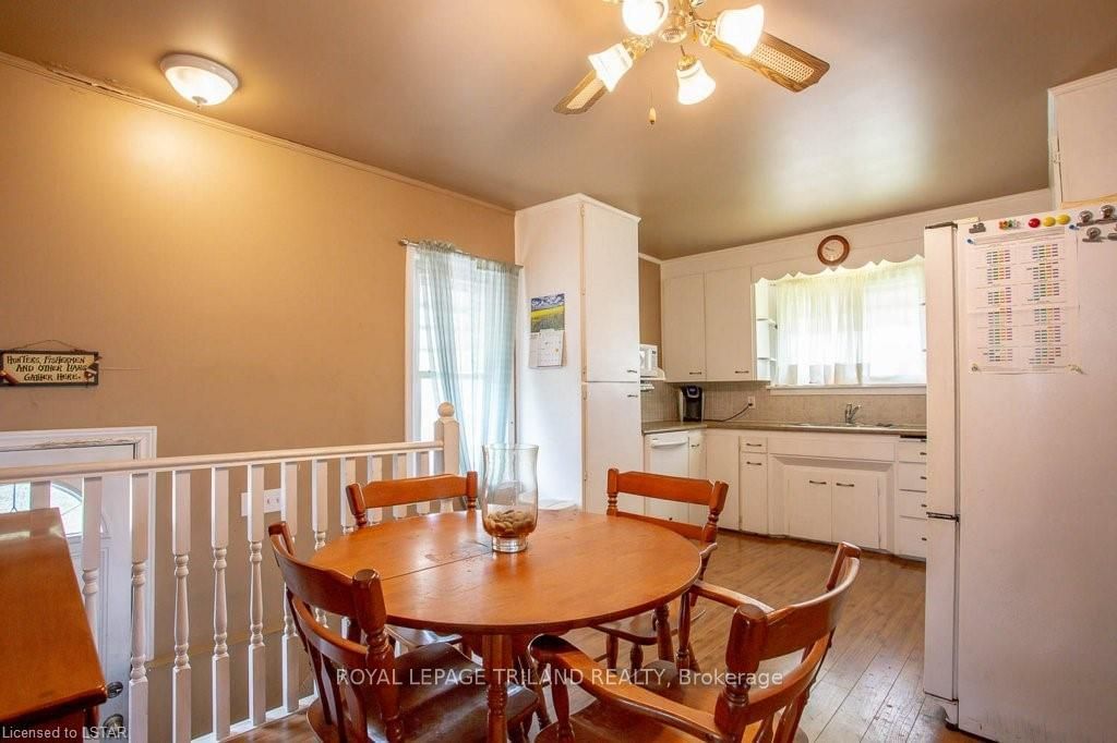 Listing Image 7
