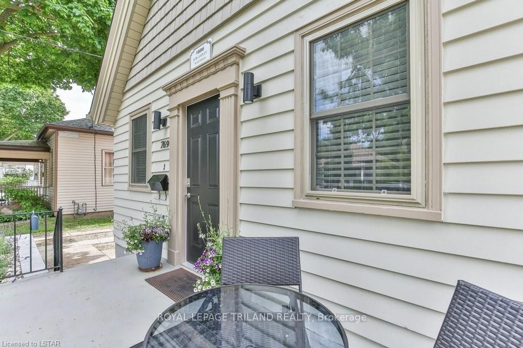 Listing Image 3