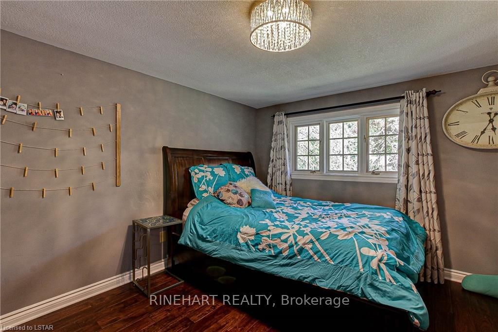 Listing Image 28