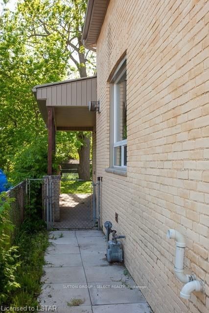 Listing Image 16