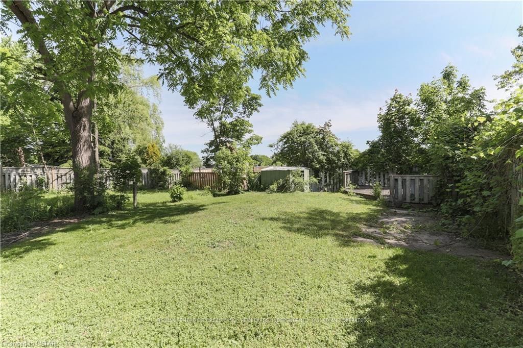 Listing Image 12