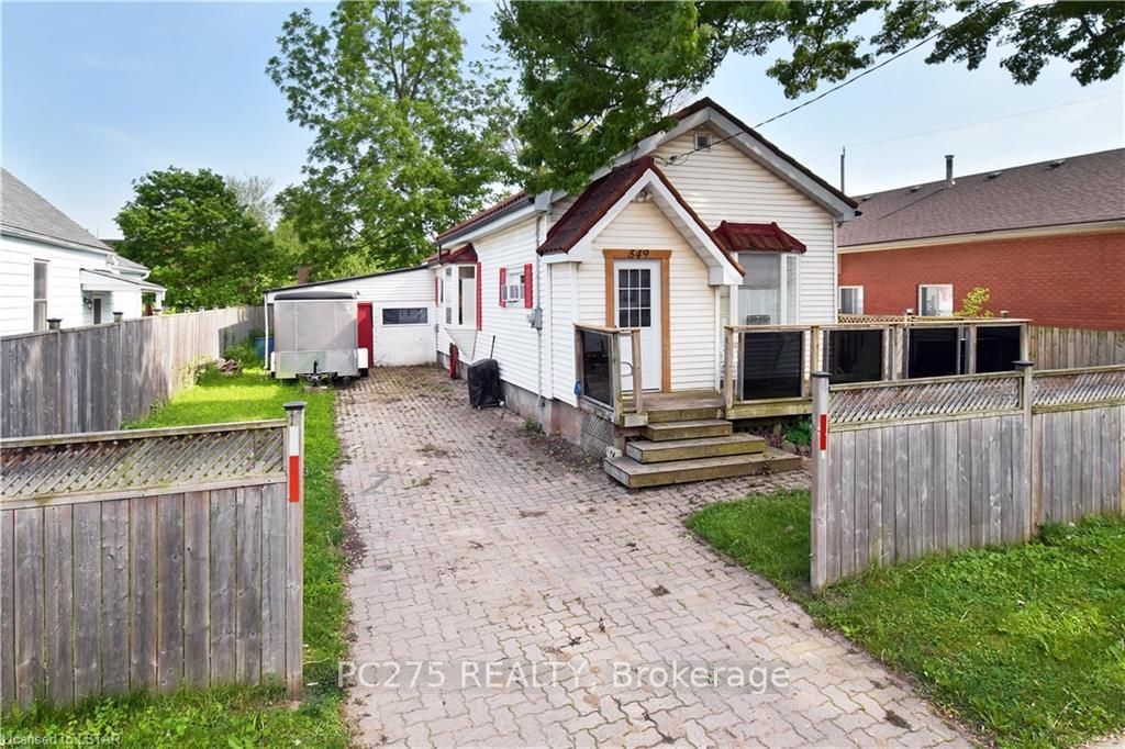 Listing Image 3