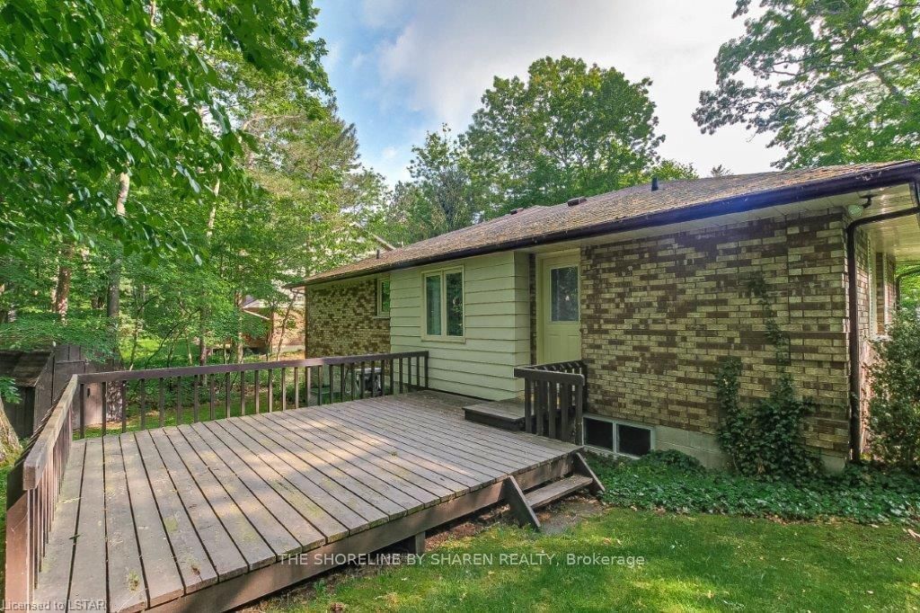 Listing Image 4