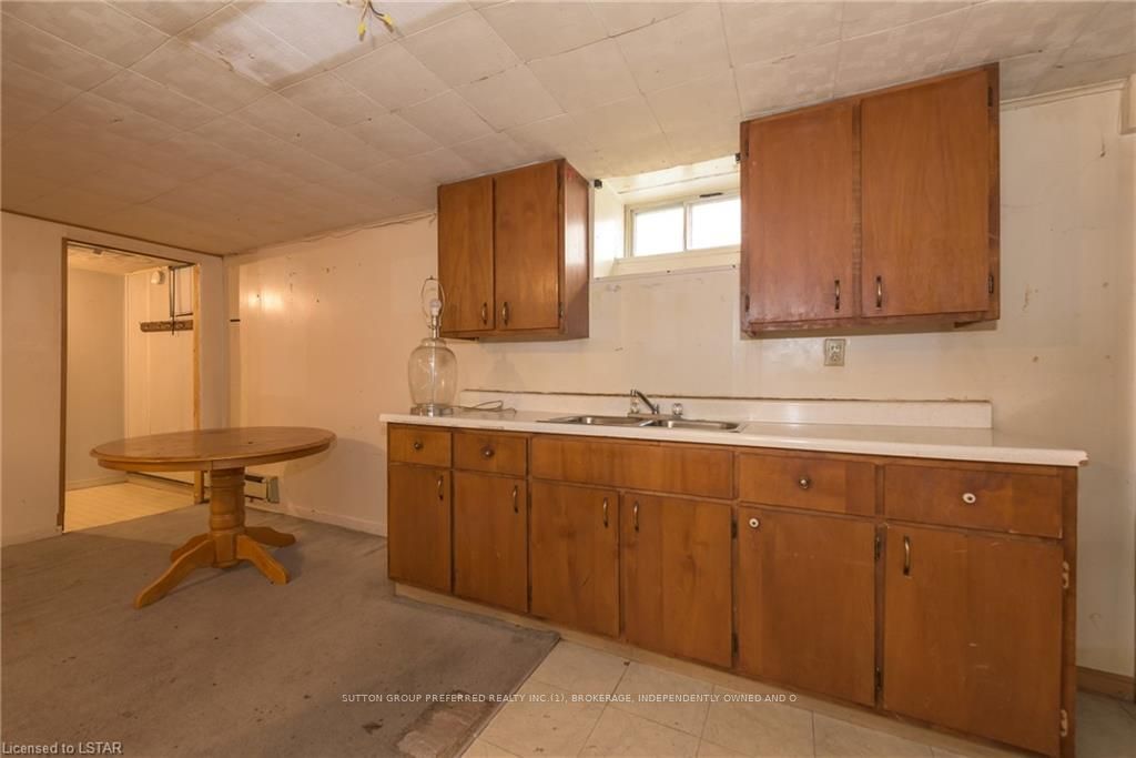 Listing Image 33