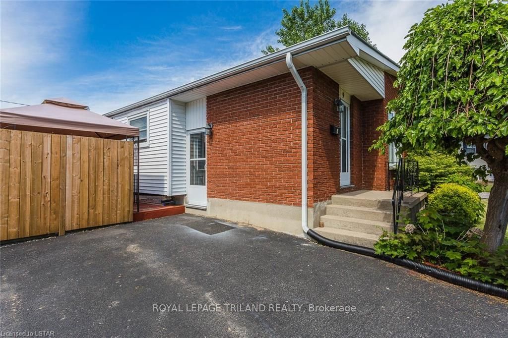 Listing Image 6