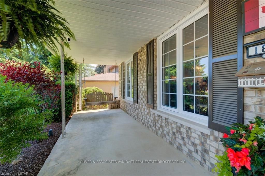 Listing Image 3