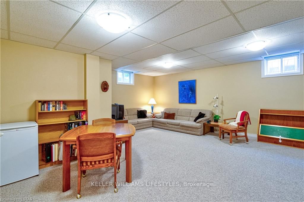 Listing Image 27