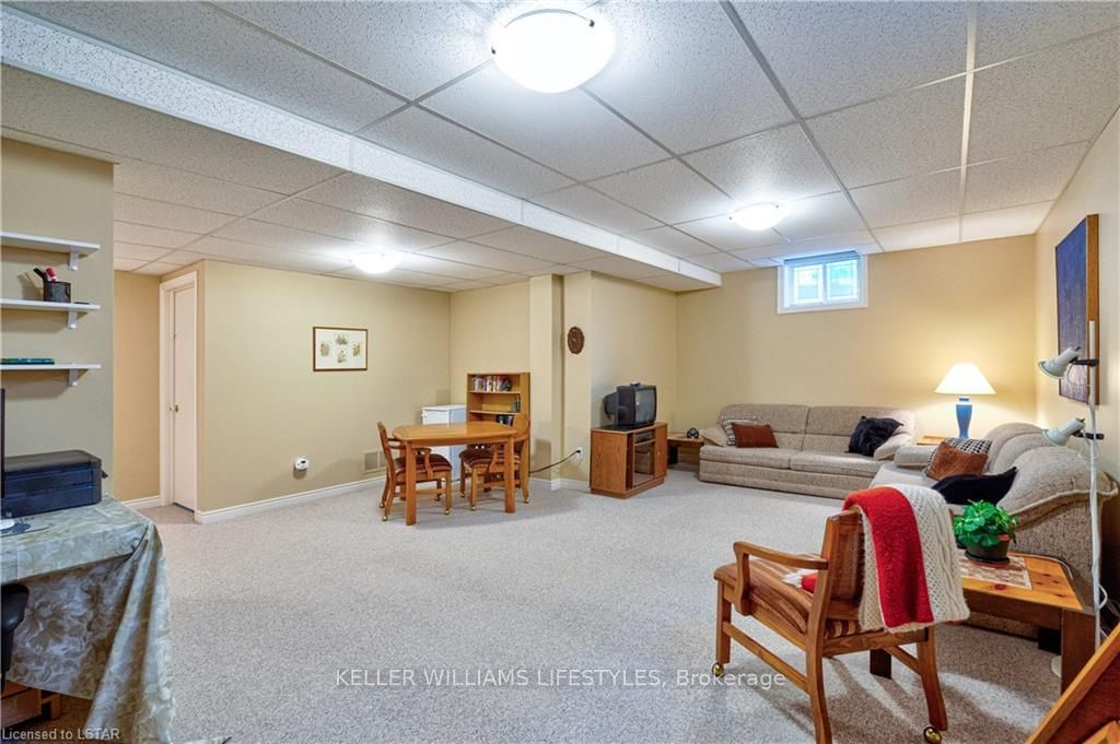 Listing Image 28