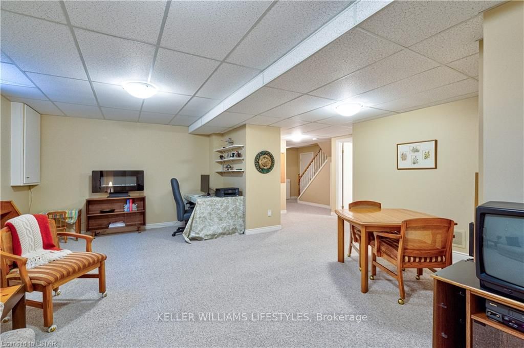Listing Image 29
