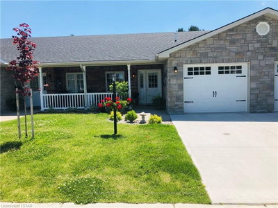 Townhouse sold at 51 Devon Drive, South Huron, Ontario, N0M 1S3 - Exeter - MLS: X7780132