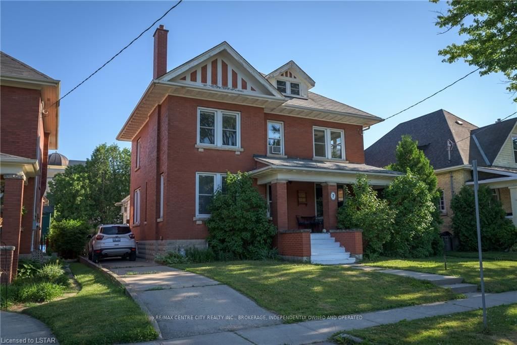 Listing photo 3