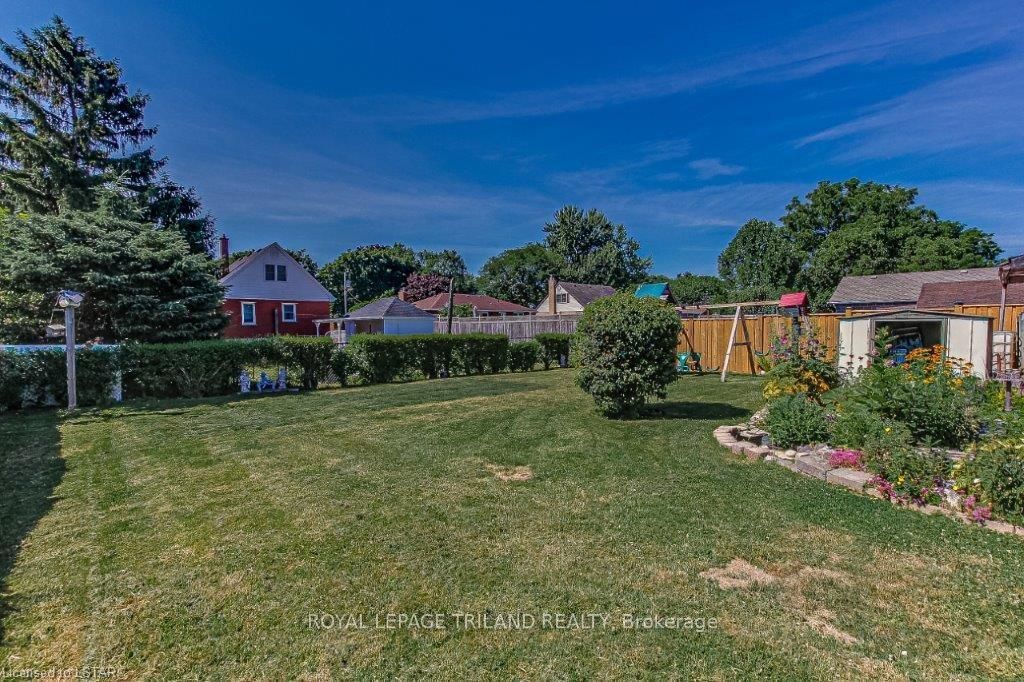 Listing Image 7