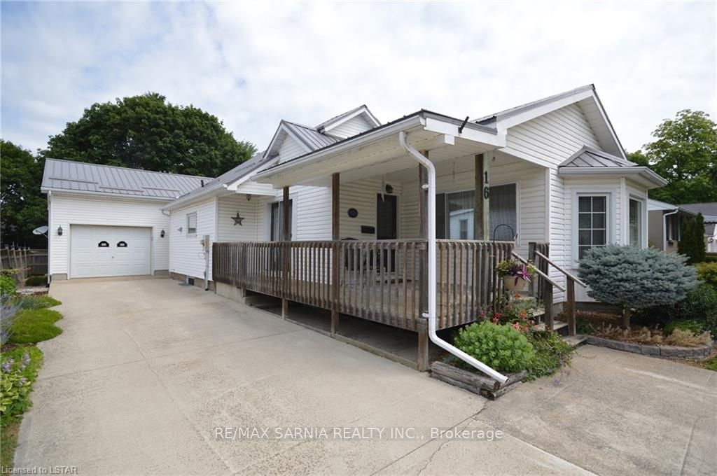 Listing photo 2