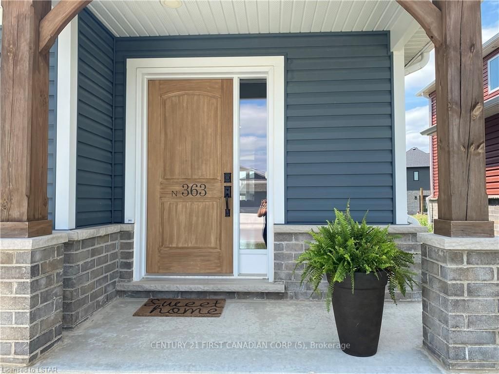 Listing Image 3