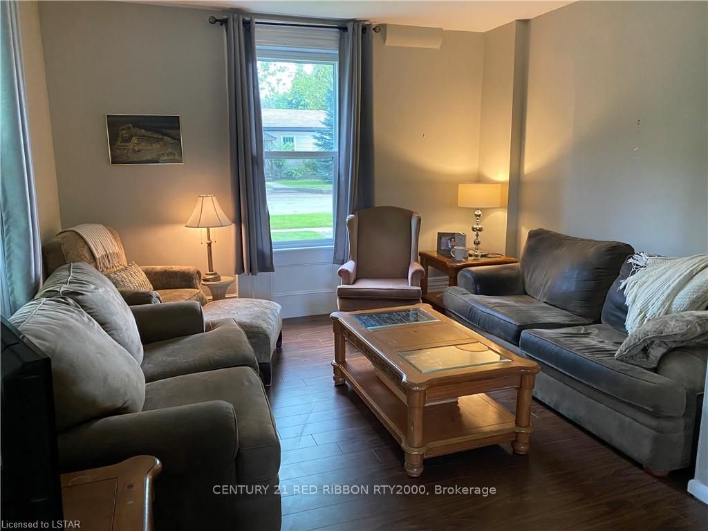 Listing Image 7