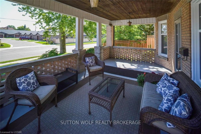 18 Colborne St, Strathroy-Caradoc, N7G 2L9 | Image 3