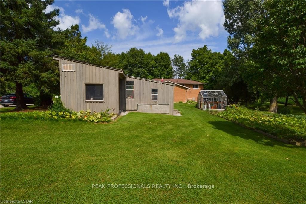 Listing Image 7