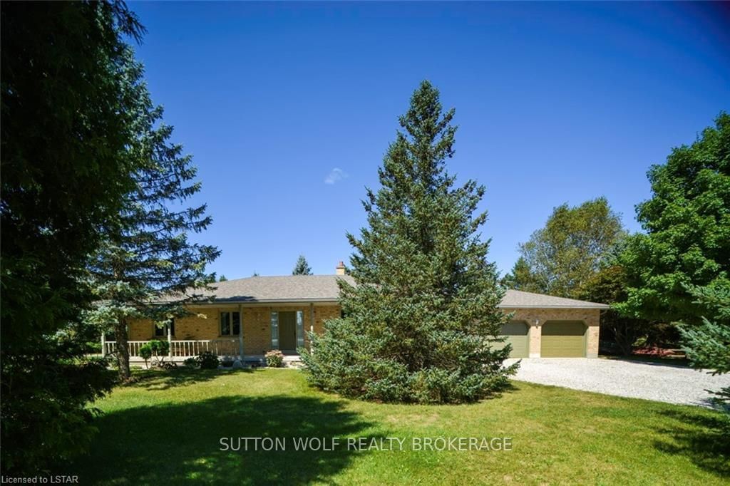 Detached House sold at 21846 Adelaide Road, Strathroy-Caradoc, Campbellvale, N0L 1W0 - MLS: X7782812