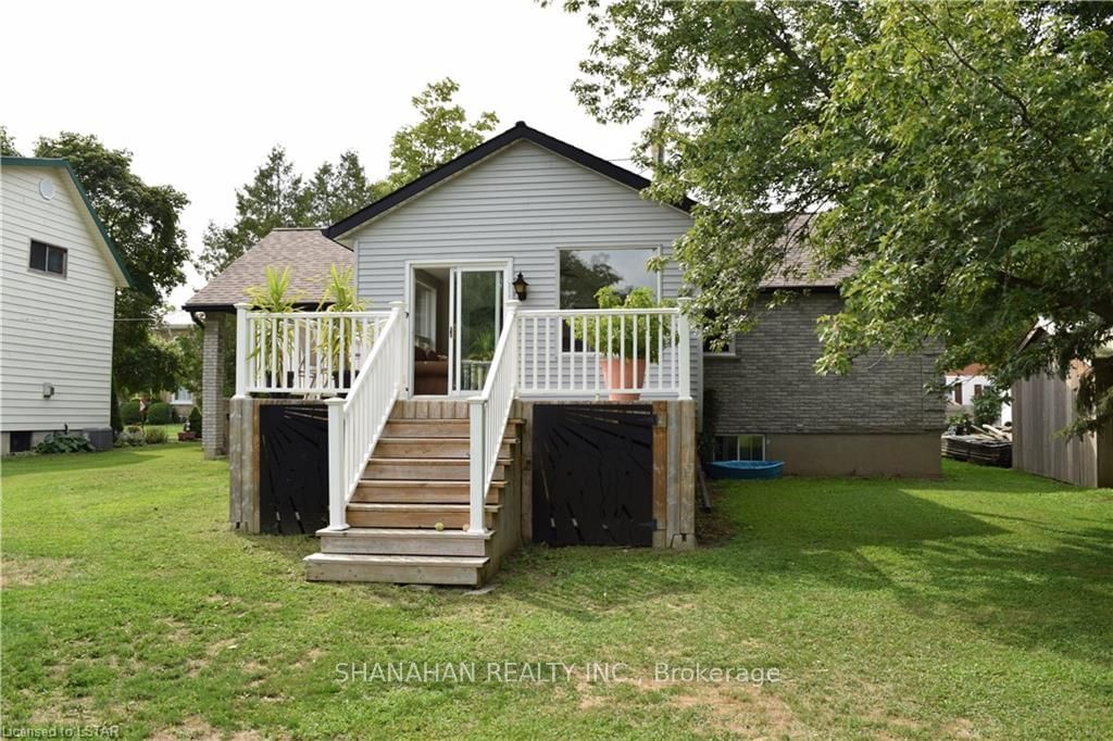 Listing Image 3