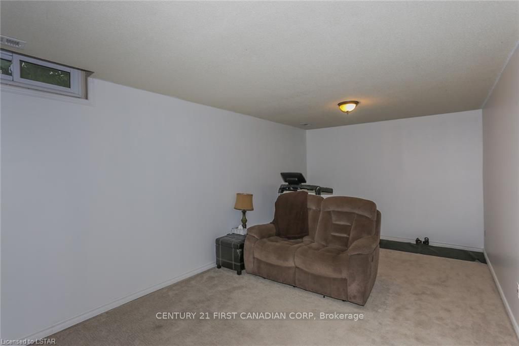 Listing Image 27
