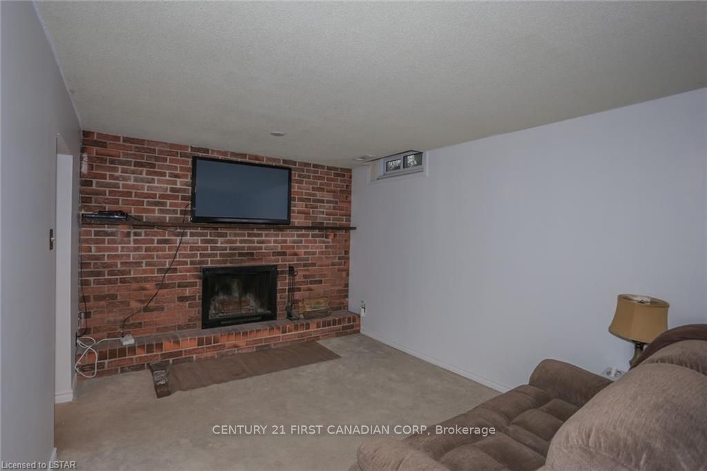 Listing Image 29