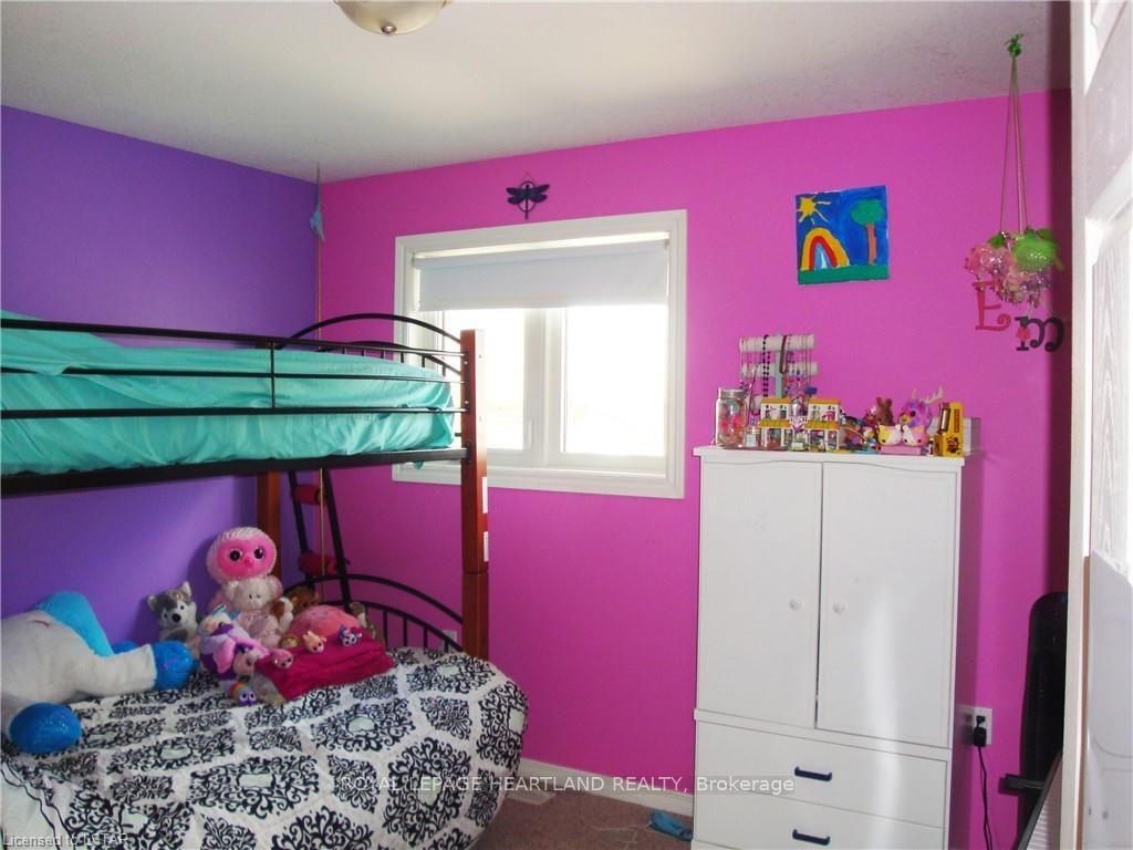Listing Image 16