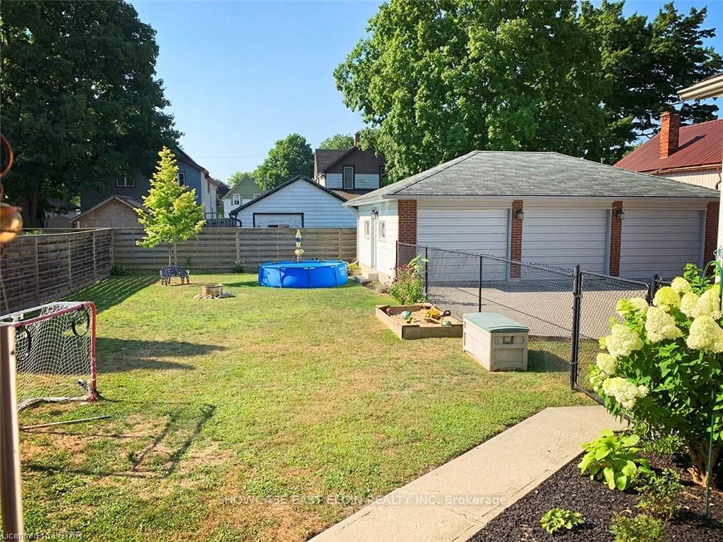 Listing photo 4